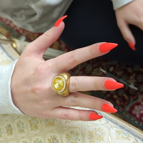 Size 9 chunky rings - Picture 3 of 7